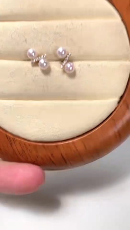 【闪购商品】海水珍珠耳钉18K金镶嵌百分号耳钉