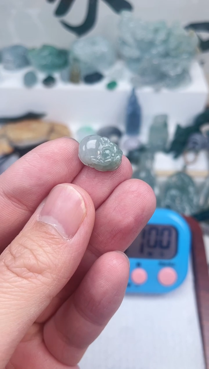 【闪购商品】翡翠摆件未镶嵌貔貅