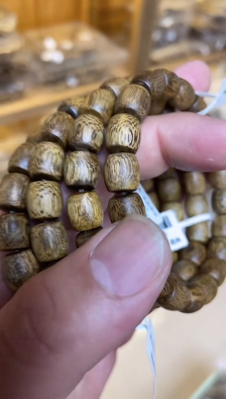 【闪购商品】沉香手串海南莺歌绿老型单圈0.9+多样性发其一