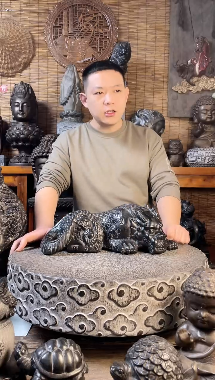 【闪购商品】45趴吸水兽天然青石雕刻