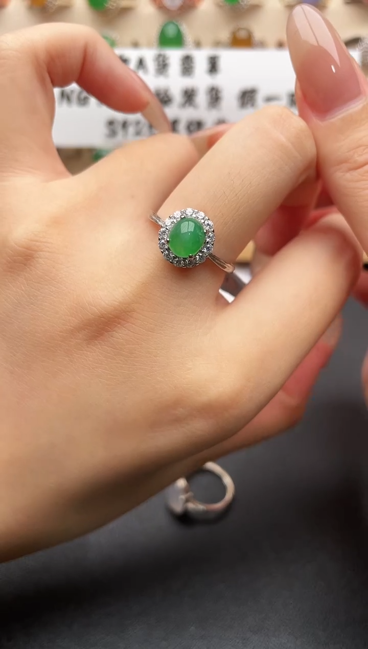 银S925镶嵌戒指翡翠一物一证一礼盒