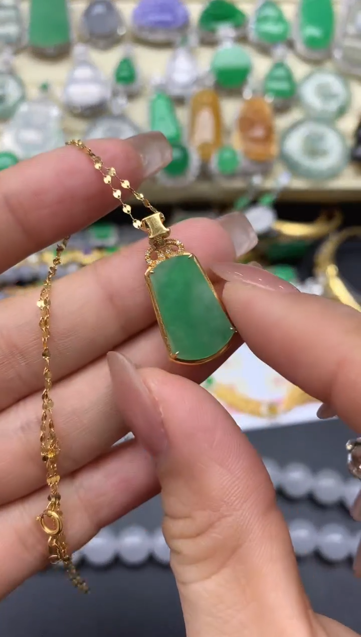 颈饰18K金镶嵌翡翠299-中国好珍宝