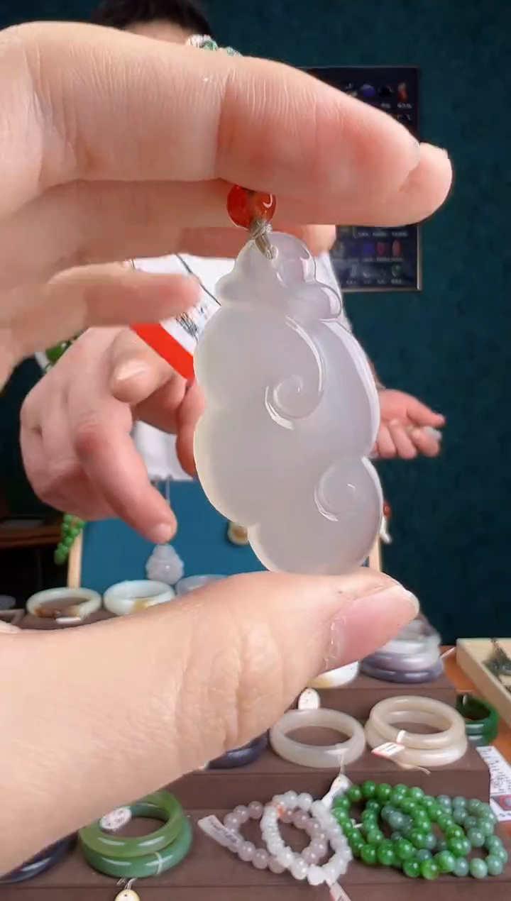 【闪购商品】和田玉颈饰未镶嵌多样性发货 拍一单发一个