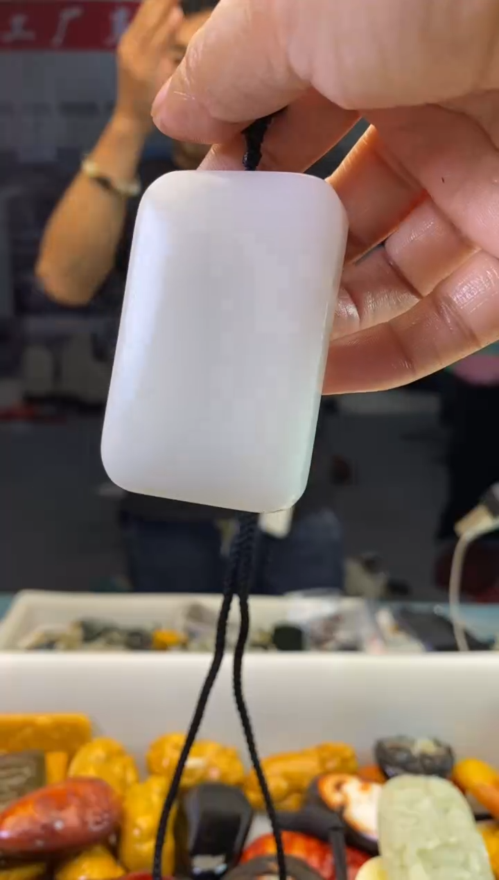 天然玉石未镶嵌颈饰4*6