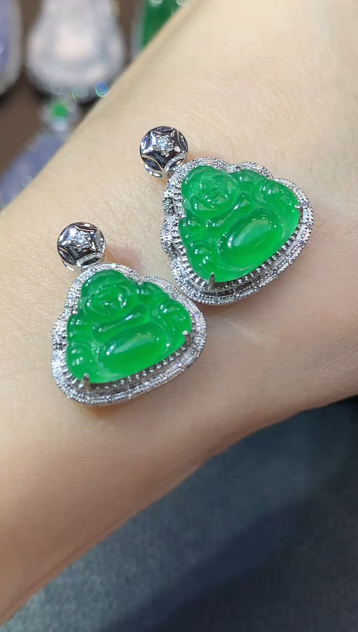 吊坠(不含链)18K金镶嵌翡翠C12 多样性发一件