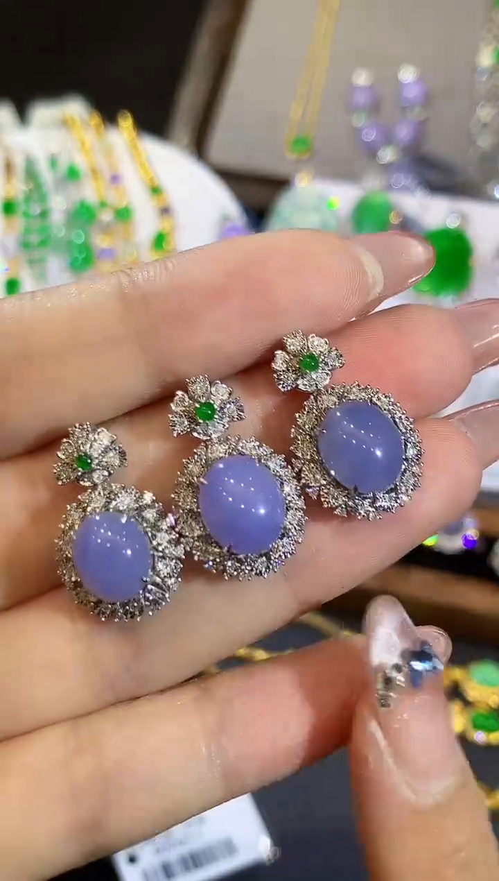 吊坠(不含链)18K金镶嵌翡翠L2157多样性发其一