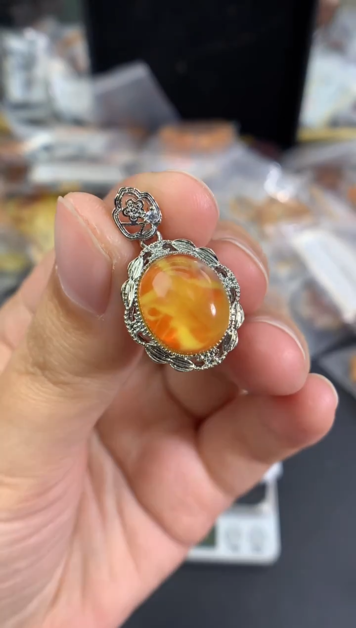 蜜蜡未镶嵌珠宝奇石1