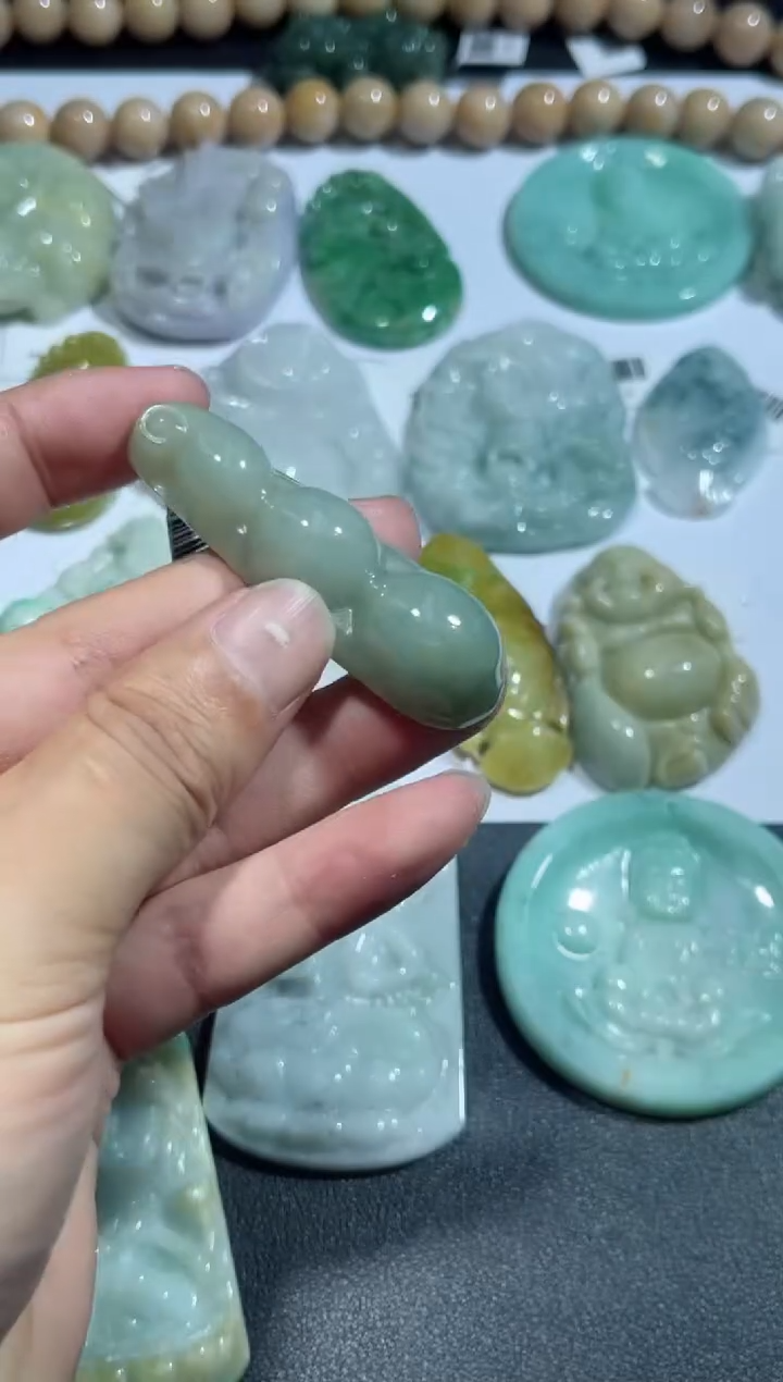 【闪购商品】翡翠颈饰未镶嵌00011190