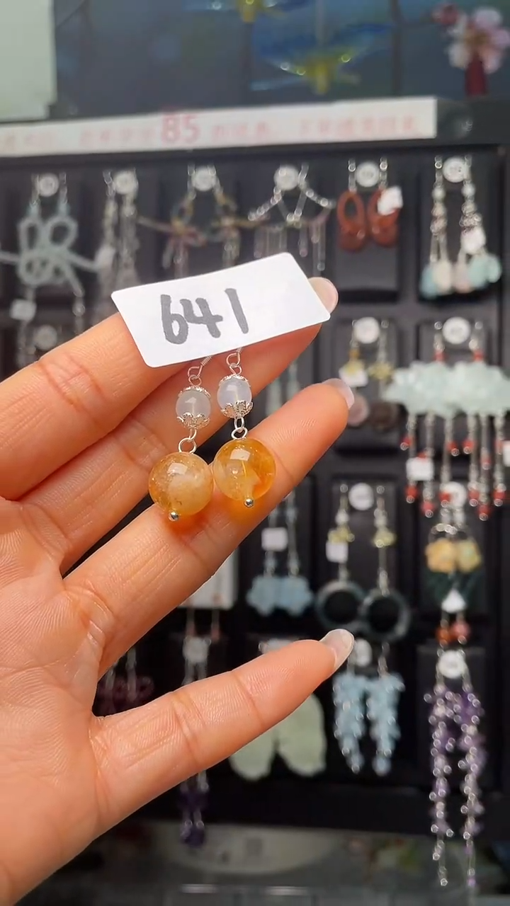 未镶嵌耳饰发晶喜欢拍