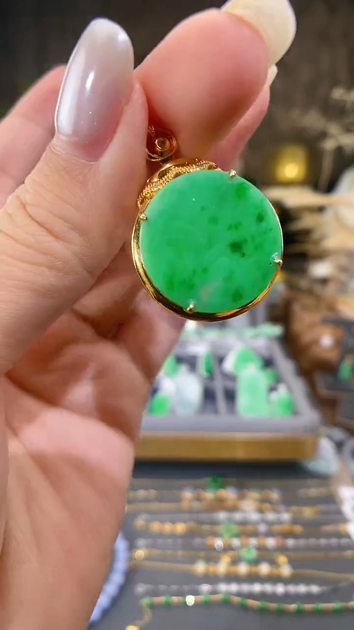 吊坠(不含链)18K金镶嵌翡翠无事牌
