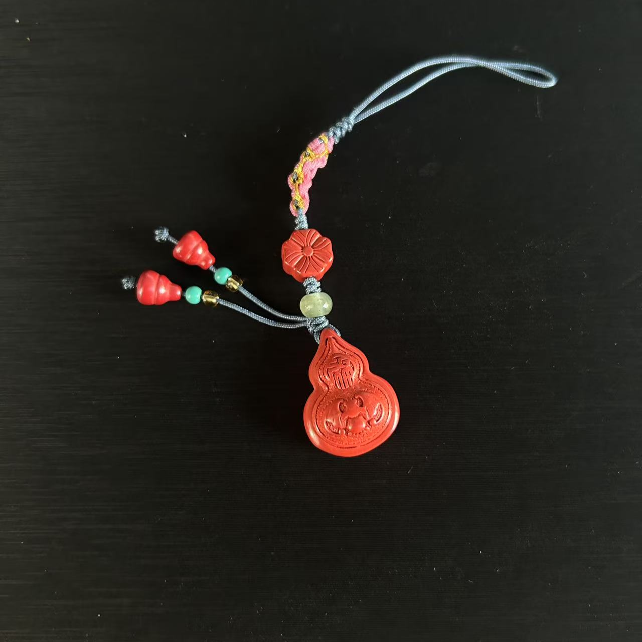 天然辰砂帝王砂蝙蝠葫芦挂件一个