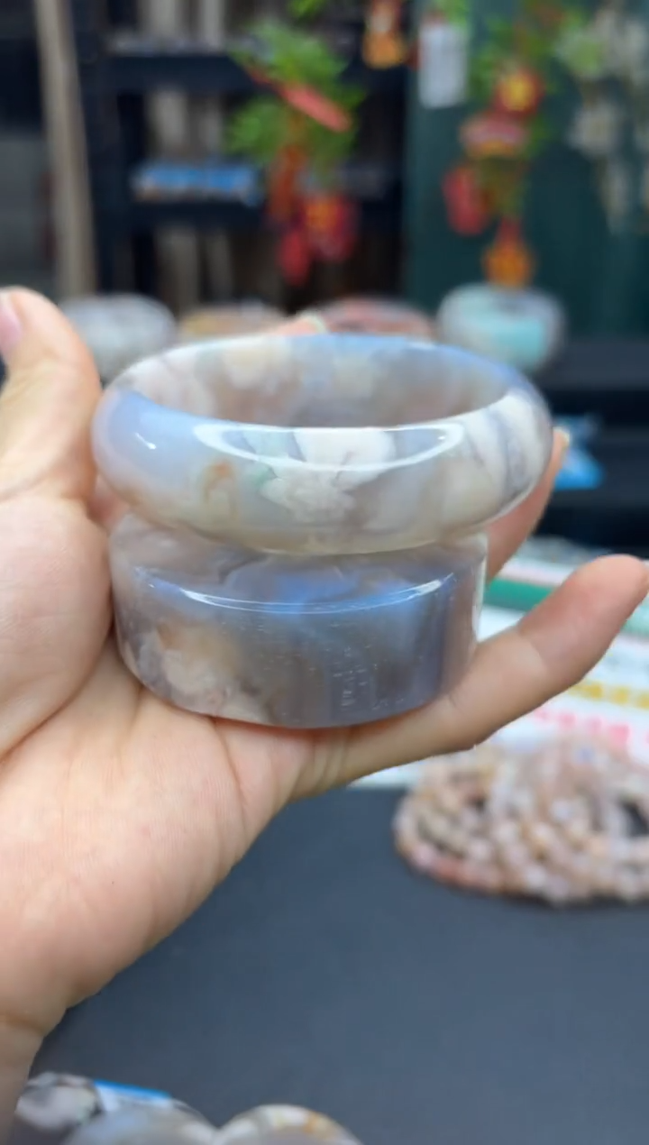 【闪购商品】石英质玉手镯未镶嵌2385（62圈赠送镯心）