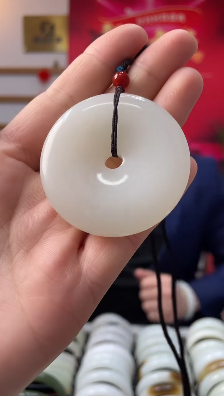 【闪购商品】和田玉颈饰未镶嵌高品金山平安扣吊坠随机发一件