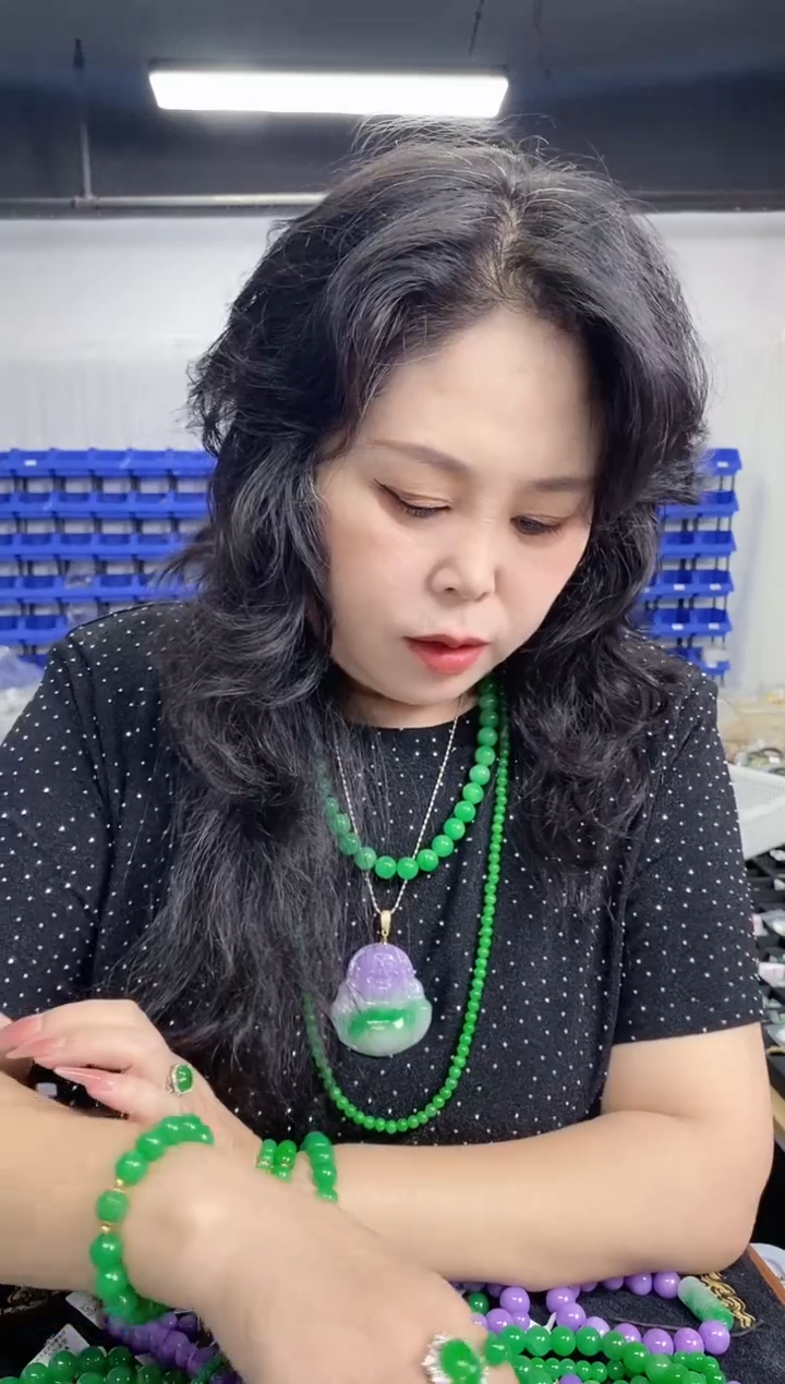 未镶嵌手链翡翠闪购链接多样性发其一，颜色微差