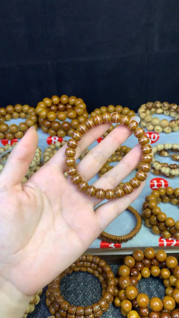 手串紫金鼠一线天