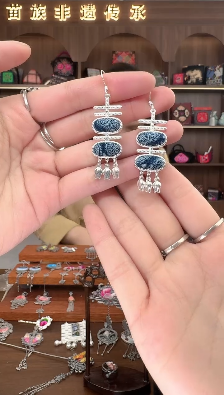 【闪购商品】织绣扶光苗绣传承105