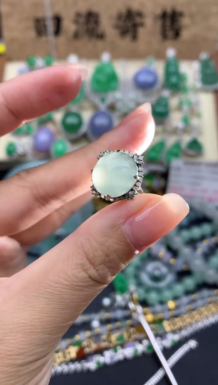 【闪购商品】翡翠戒指18K金镶嵌493-中国好珍宝