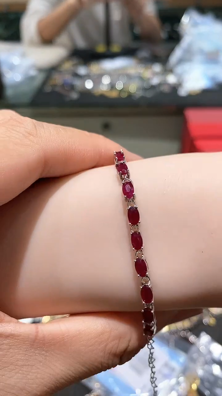 【闪购商品】红宝石手链银S925镶嵌手链