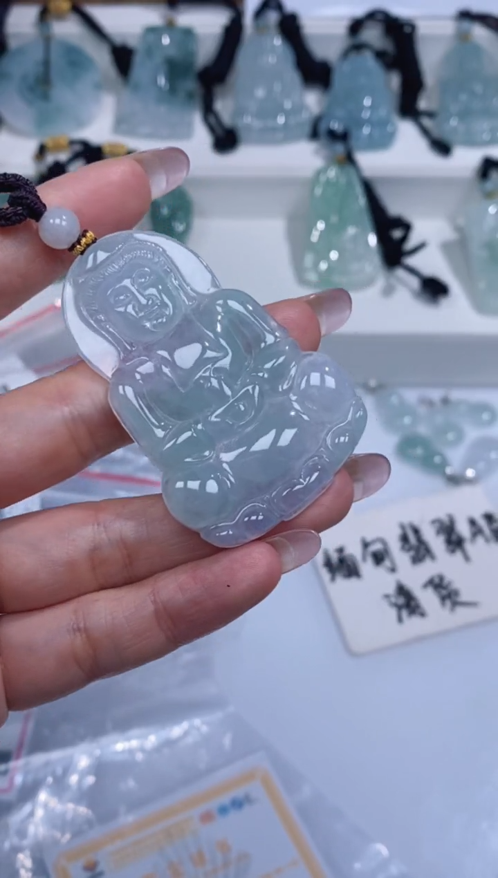 颈饰未镶嵌翡翠吊坠