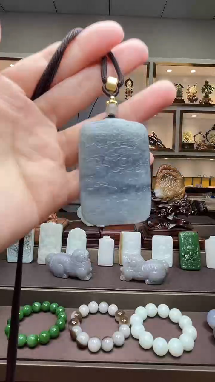 【闪购商品】和田玉颈饰未镶嵌苏