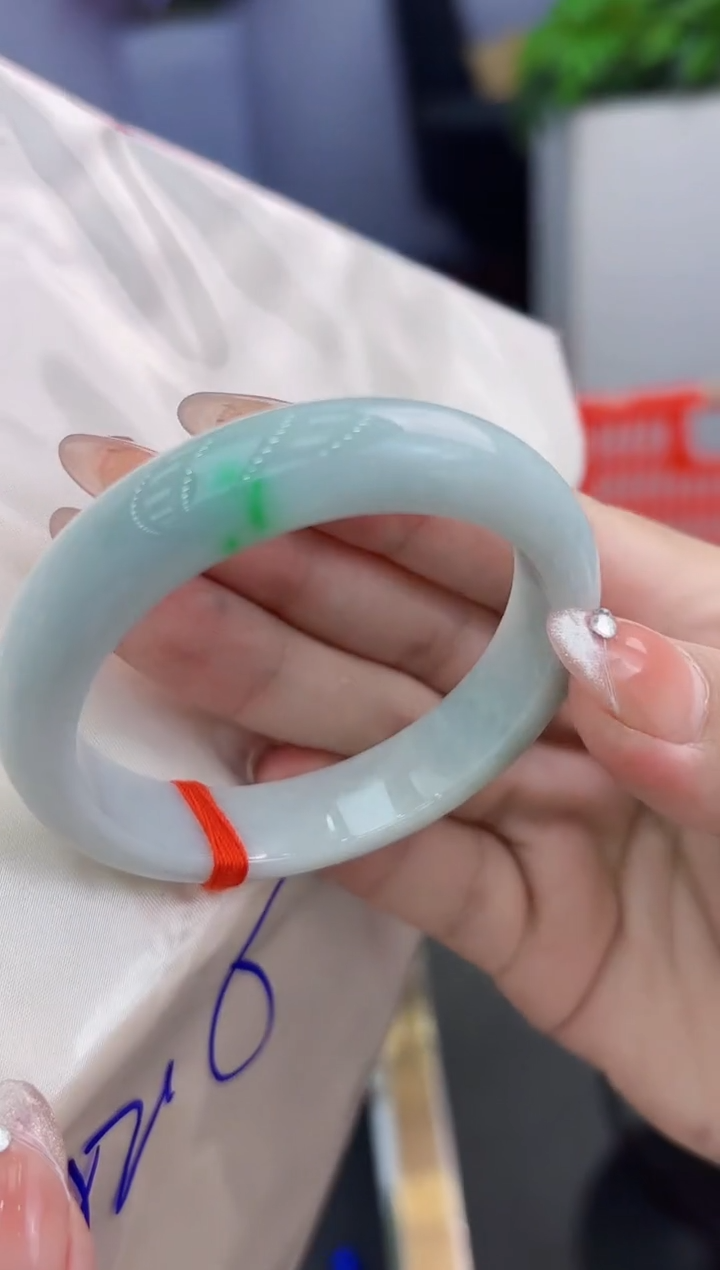 【闪购商品】翡翠手镯未镶嵌翡翠手镯