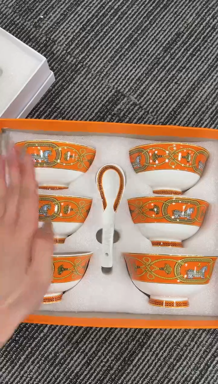 【闪购商品】杯H606--------------