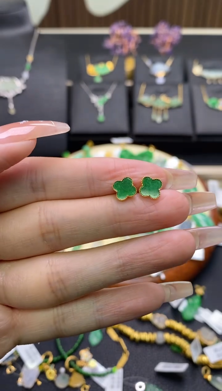 【闪购商品】翡翠颈饰18K金镶嵌净货13127