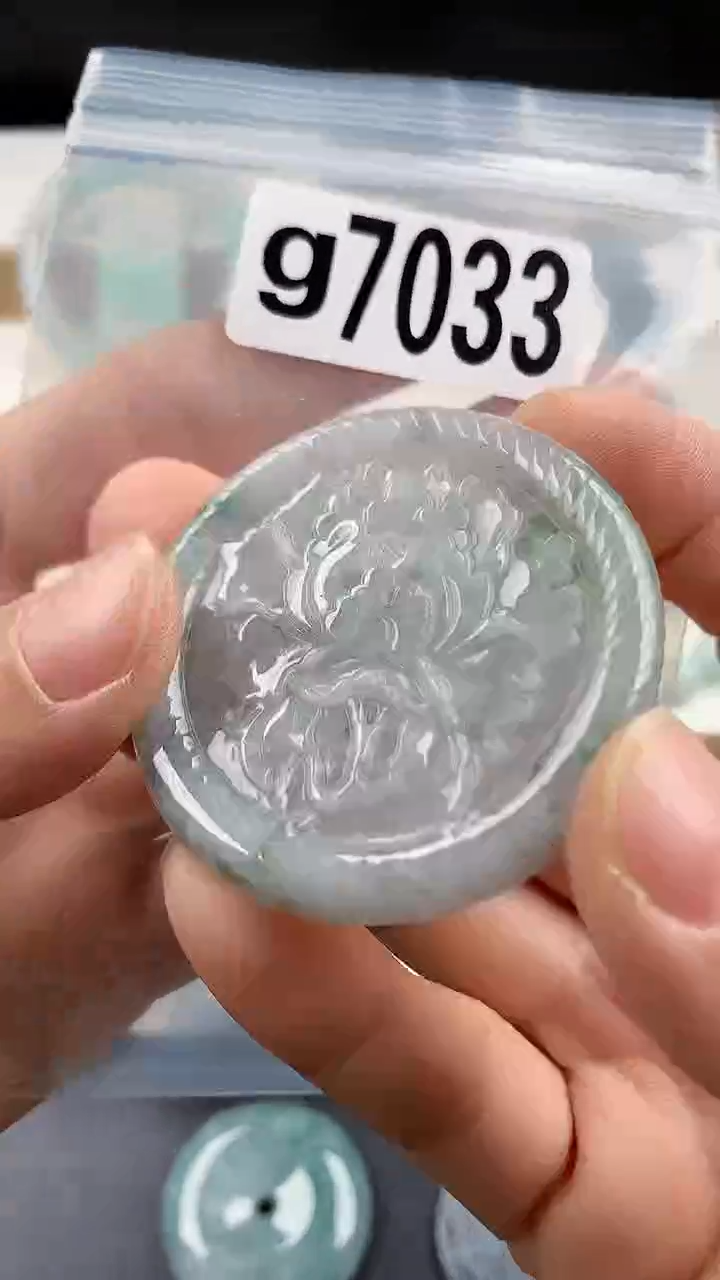 颈饰未镶嵌翡翠天然翡翠吊坠挂件