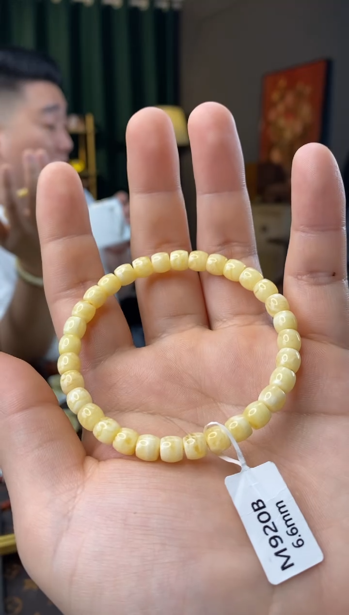 【闪购商品】蜜蜡手串未镶嵌6.5mm直切微瑕