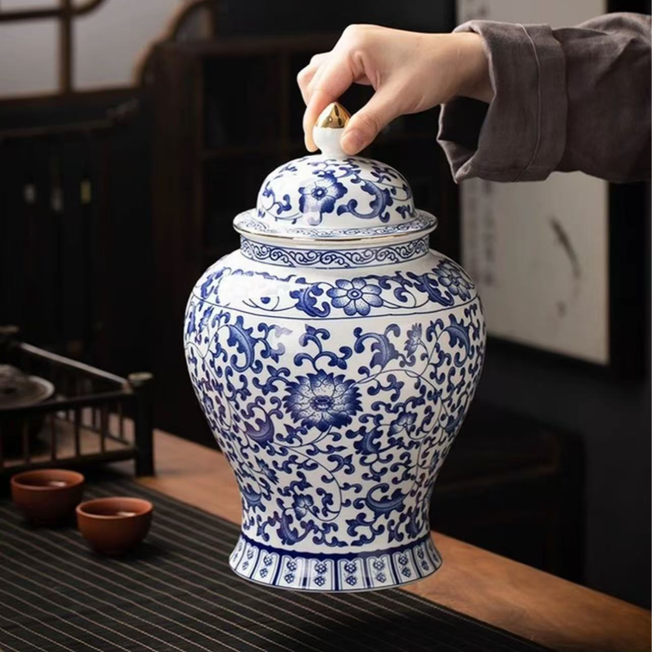 【周周严选】缠枝莲青花将军罐