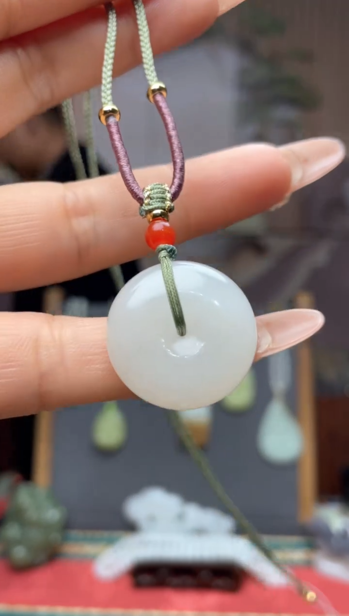 【闪购商品】和田玉颈饰未镶嵌一