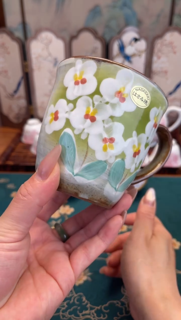 瓷片绿底白花陶胎手作马克杯