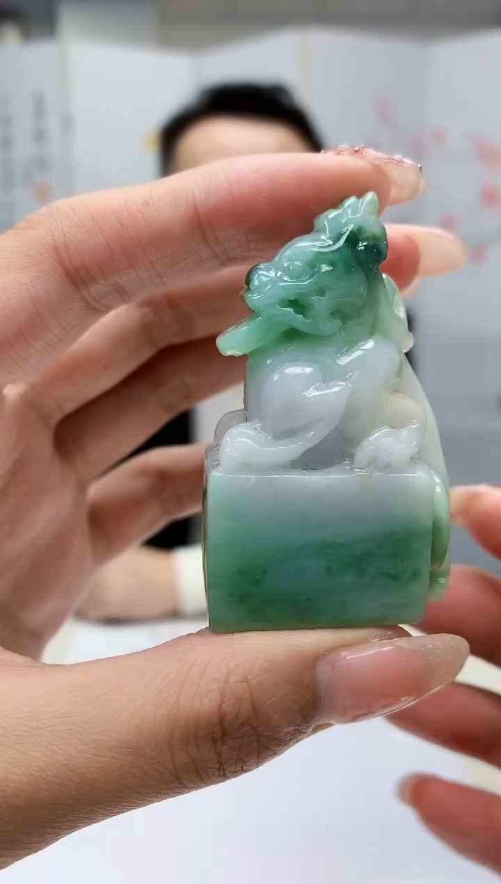 【闪购商品】定制翡翠未镶嵌5155MM-毛货挂件73