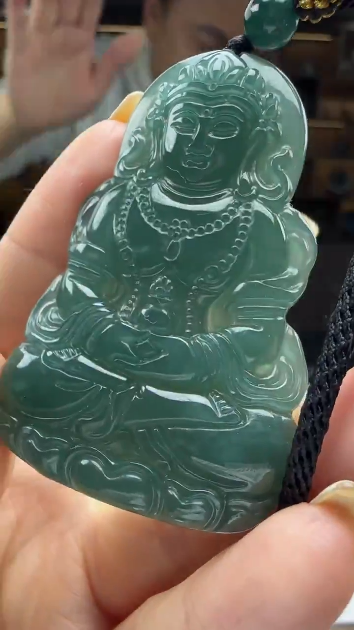 颈饰未镶嵌翡翠多样性发其一   度母