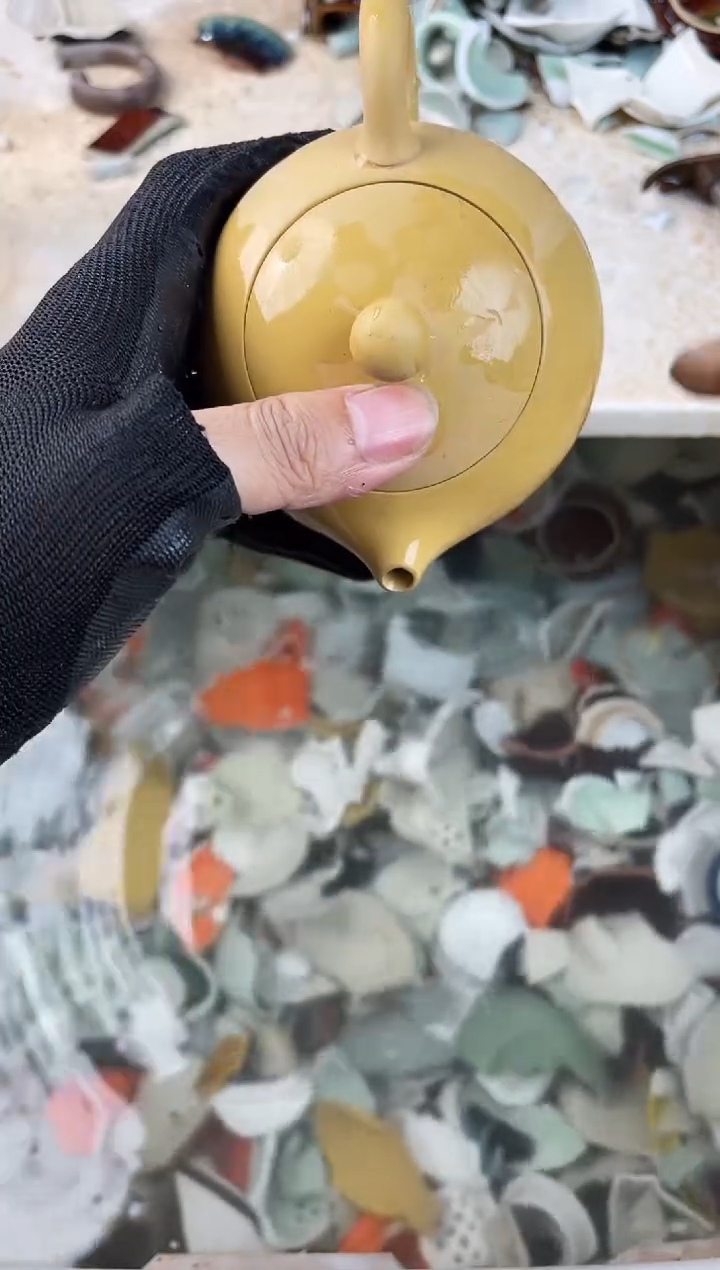 黄金断泥小西施壶