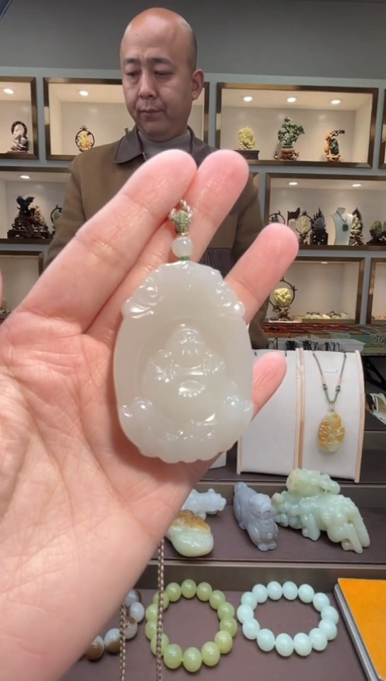 颈饰未镶嵌和田玉苏