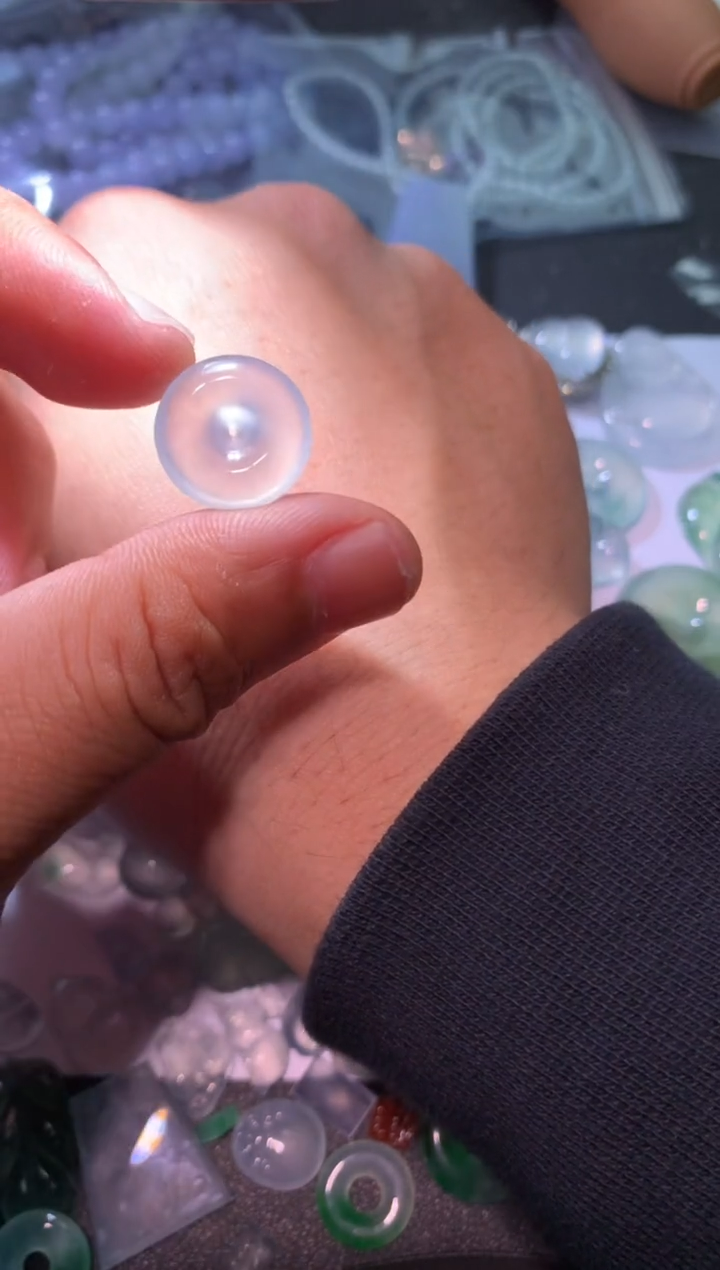 【闪购商品】翡翠颈饰未镶嵌平安扣