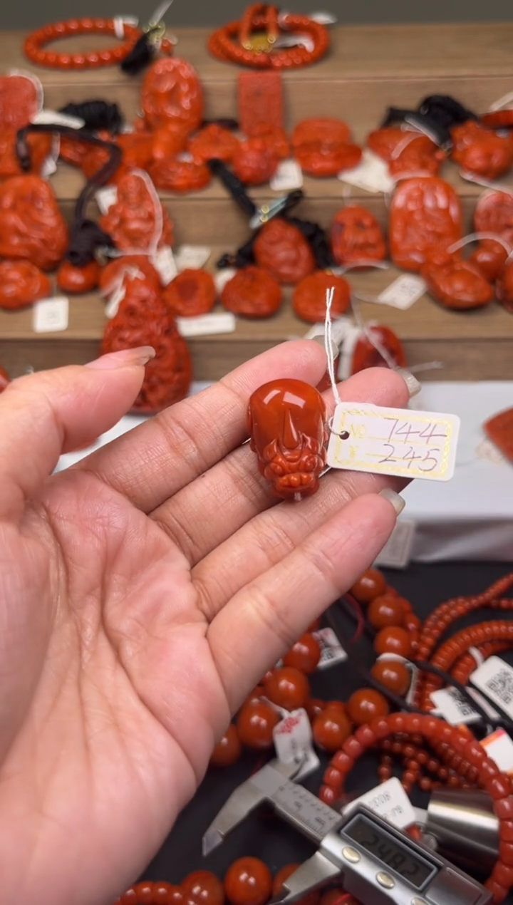 【闪购商品】南红玛瑙珠宝奇石未镶嵌744