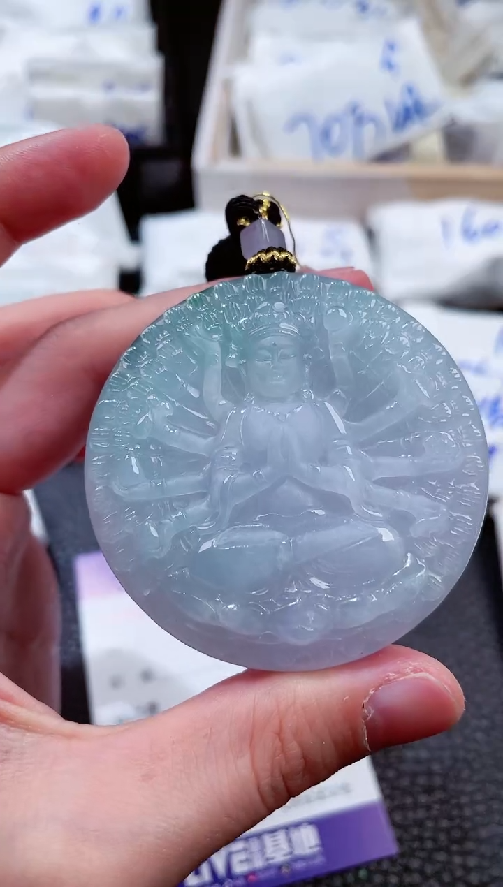 【闪购商品】翡翠未镶嵌颈饰00003329