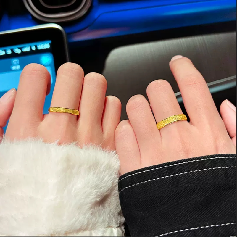 瑞诺黄金磨砂戒指满天星素圈情侣对戒五金婚戒七夕情人节送女友礼