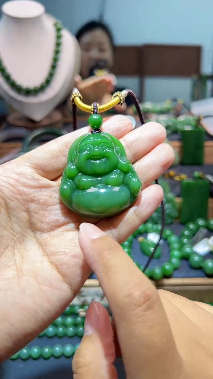 和田玉（碧玉）未镶嵌颈饰1