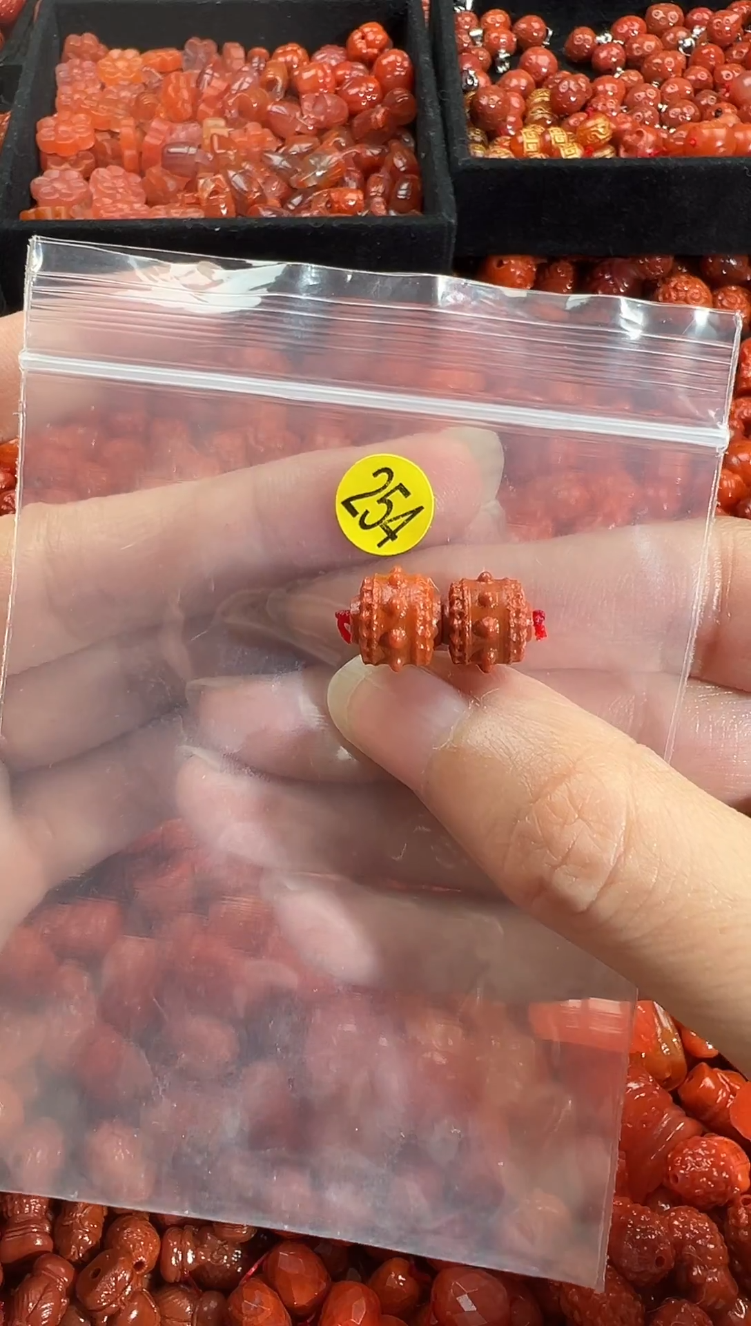 颈饰未镶嵌南红玛瑙1