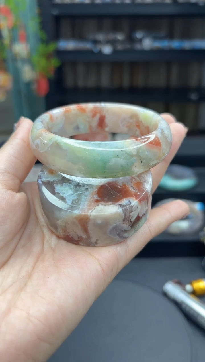 【闪购商品】石英质玉手镯未镶嵌160（58圈赠送镯心）