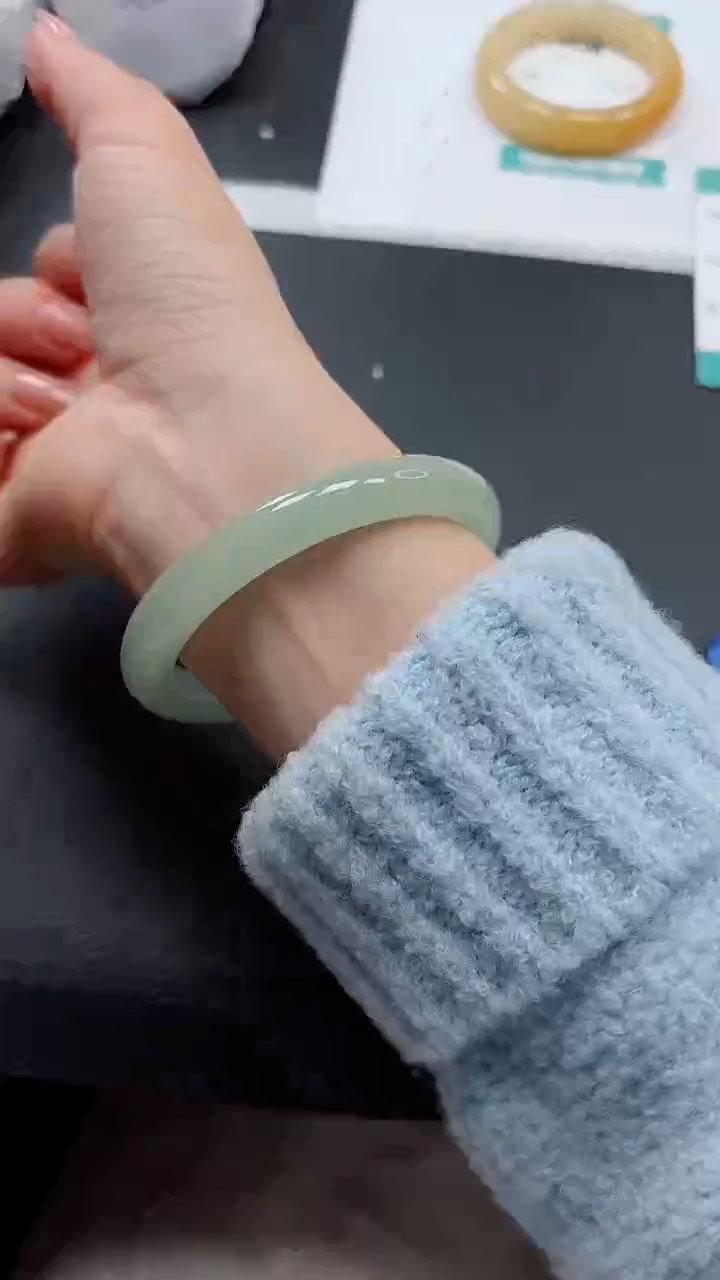 【闪购商品】石英质玉手镯未镶嵌439