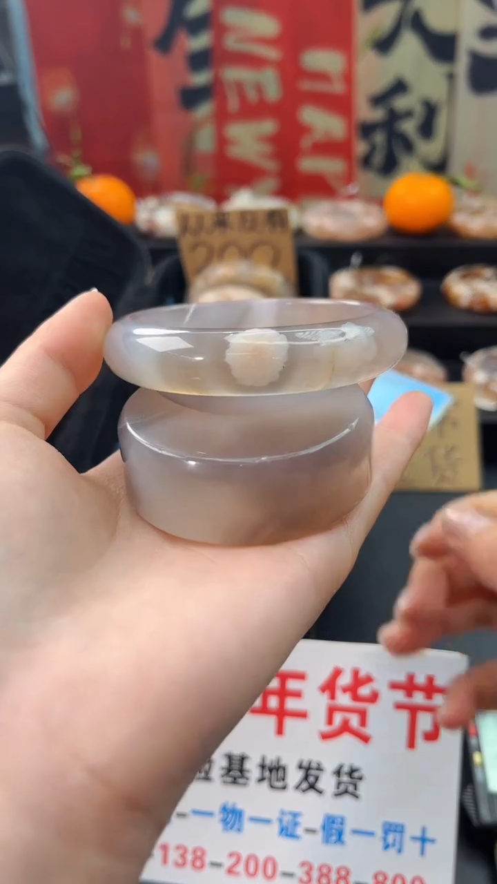 【闪购商品】石英质玉手镯未镶嵌赠送镯心（59圈口）