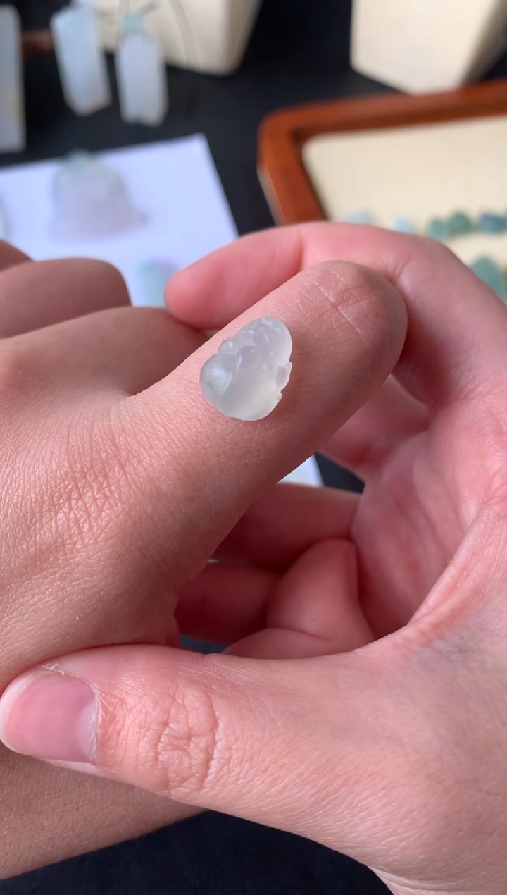 【闪购商品】定制翡翠未镶嵌翡翠