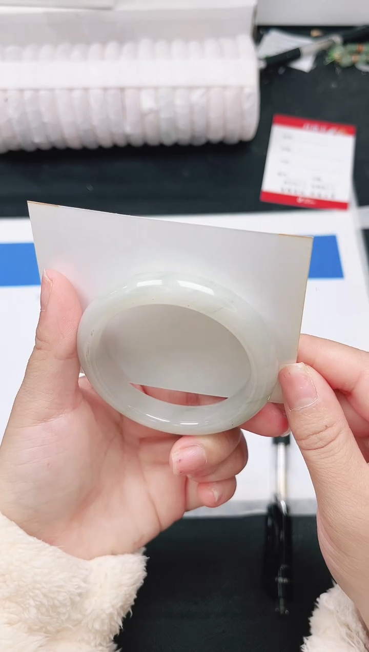 未镶嵌手镯石英质玉19-52