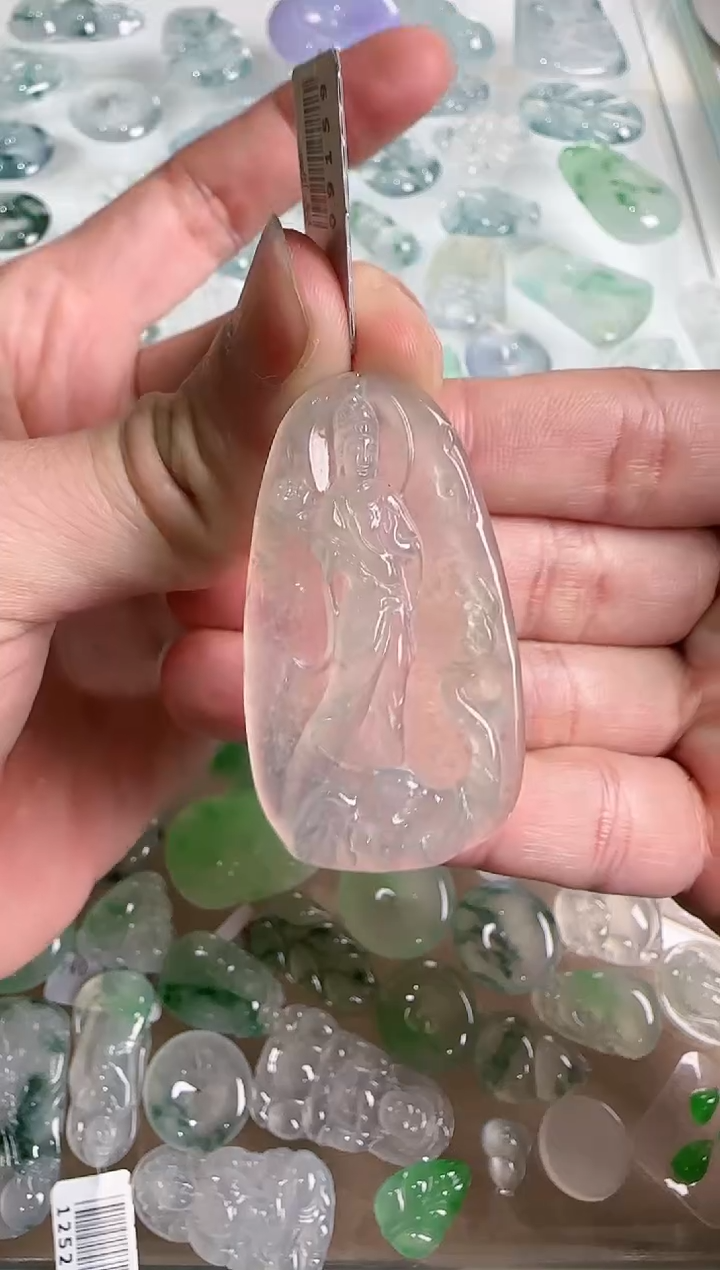【闪购商品】翡翠吊坠(不含链)未镶嵌··