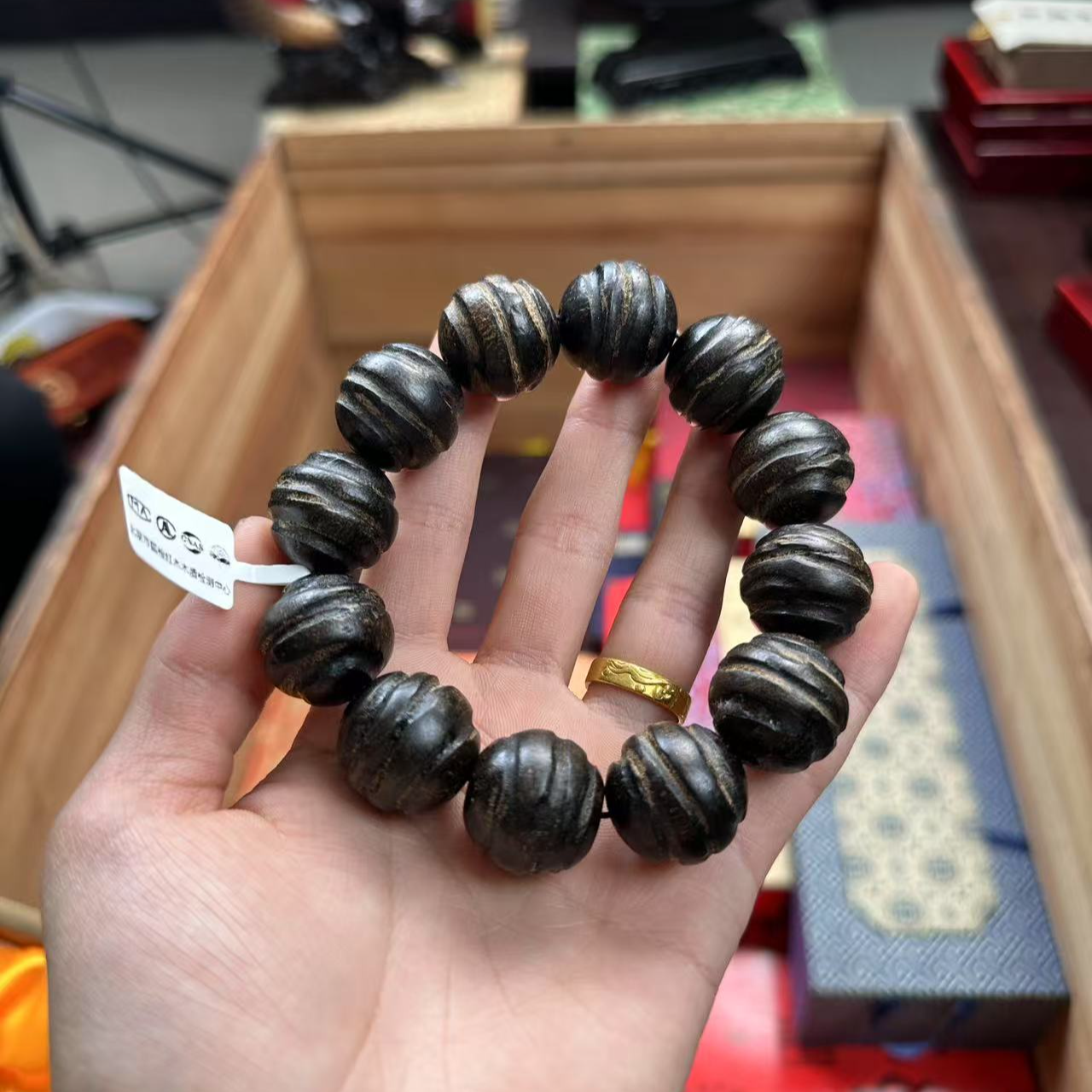 【闪购商品】虫漏手串