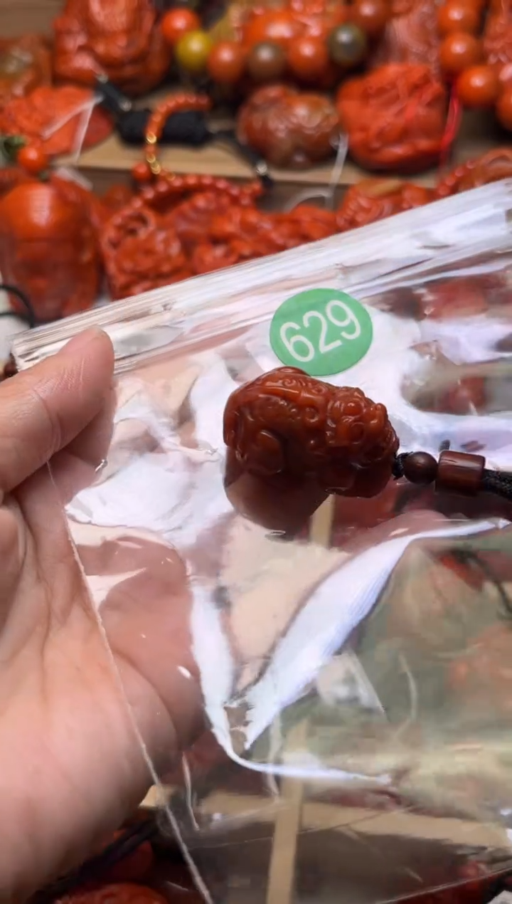 【闪购商品】南红玛瑙珠宝奇石未镶嵌629